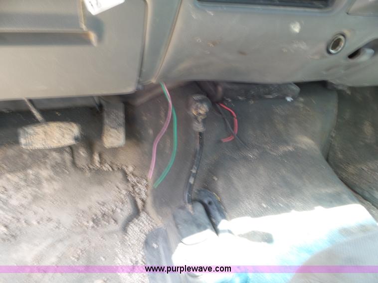 image for item CC9864 2005 Ford F250 Super Duty SuperCab pickup truck