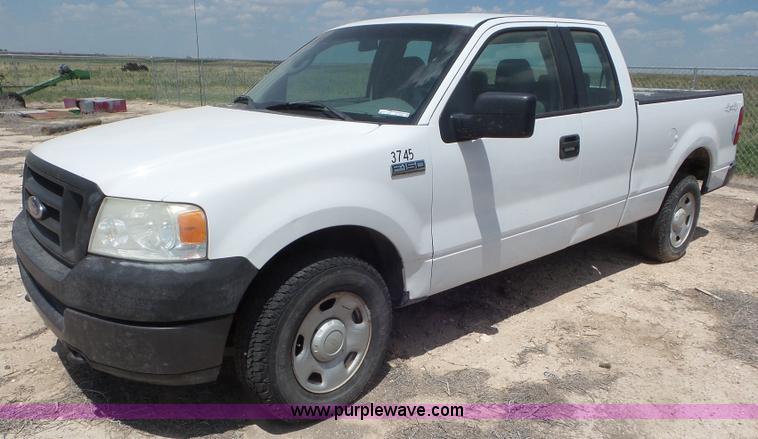 image for item CC9866 2005 Ford F150 SuperCab pickup truck