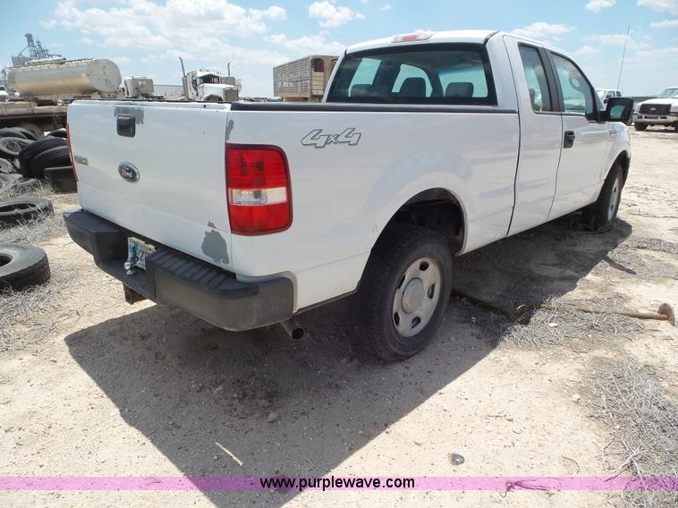 image for item CC9866 2005 Ford F150 SuperCab pickup truck