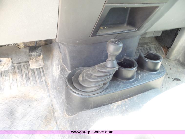 image for item CC9866 2005 Ford F150 SuperCab pickup truck