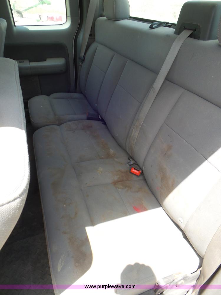 image for item CC9866 2005 Ford F150 SuperCab pickup truck