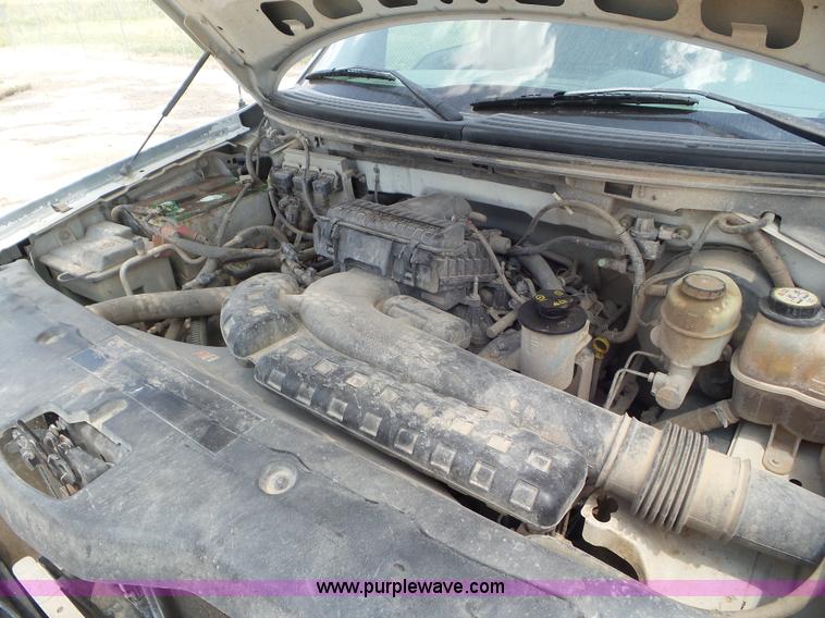 image for item CC9866 2005 Ford F150 SuperCab pickup truck