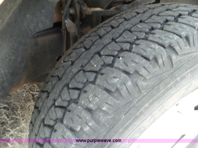 image for item CC9866 2005 Ford F150 SuperCab pickup truck