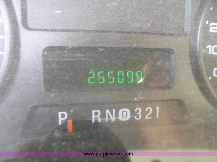 image for item CC9867 2005 Ford F250 Super Duty Crew Cab pickup truck