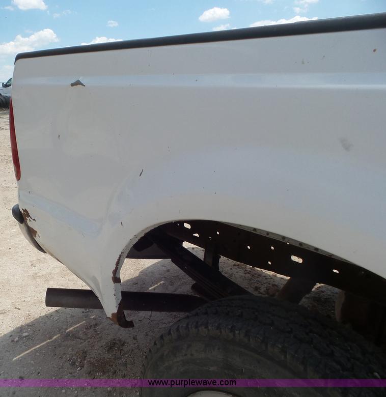 image for item CC9867 2005 Ford F250 Super Duty Crew Cab pickup truck