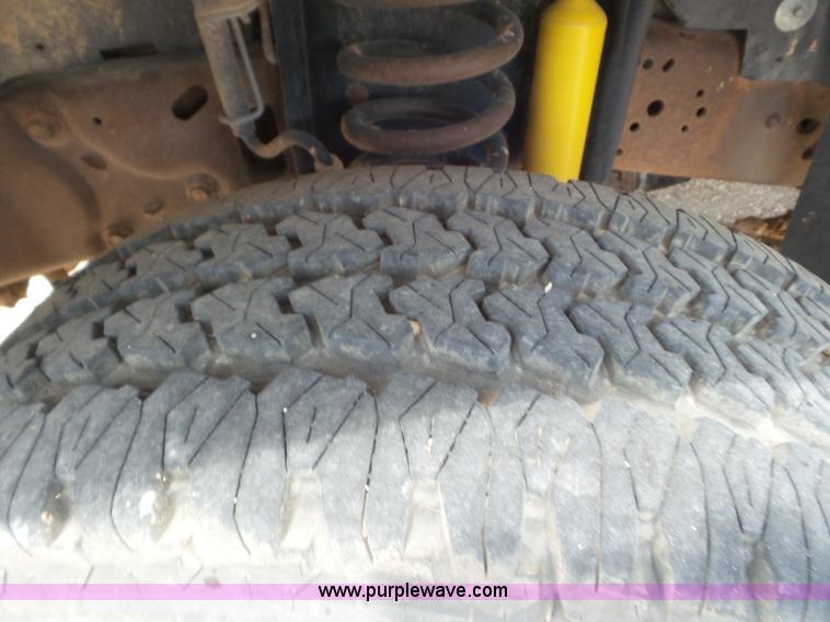 image for item CC9867 2005 Ford F250 Super Duty Crew Cab pickup truck