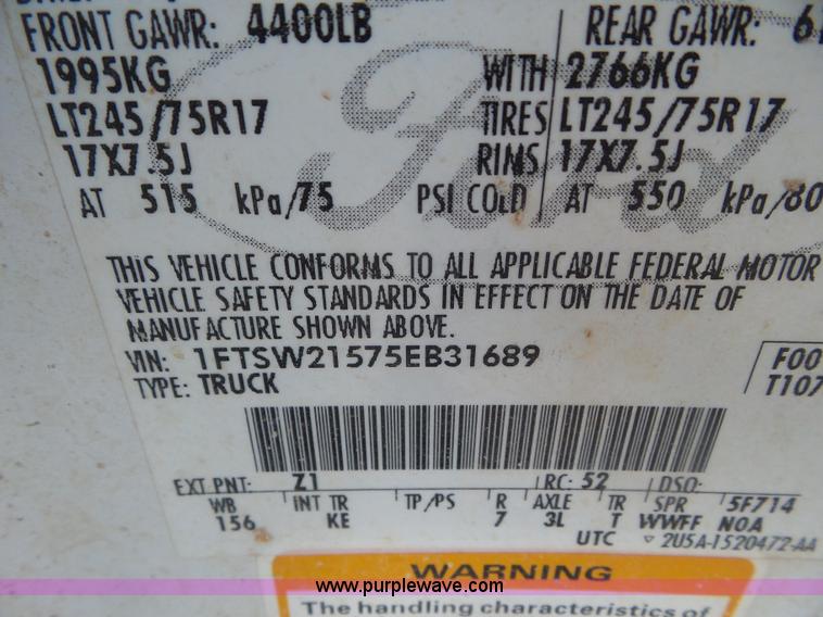 image for item CC9867 2005 Ford F250 Super Duty Crew Cab pickup truck