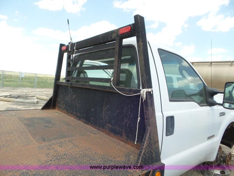 image for item CC9868 2007 Ford F350 Super Duty flatbed pickup truck