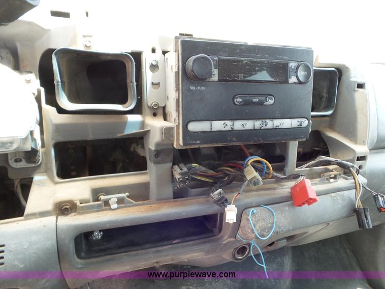 image for item CC9869 2005 Ford F250 Super Duty SuperCrew pickup truck