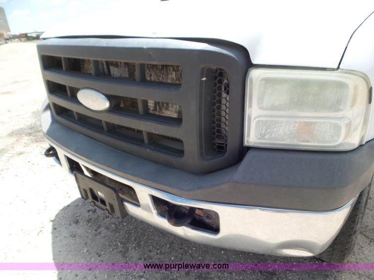 image for item CC9869 2005 Ford F250 Super Duty SuperCrew pickup truck