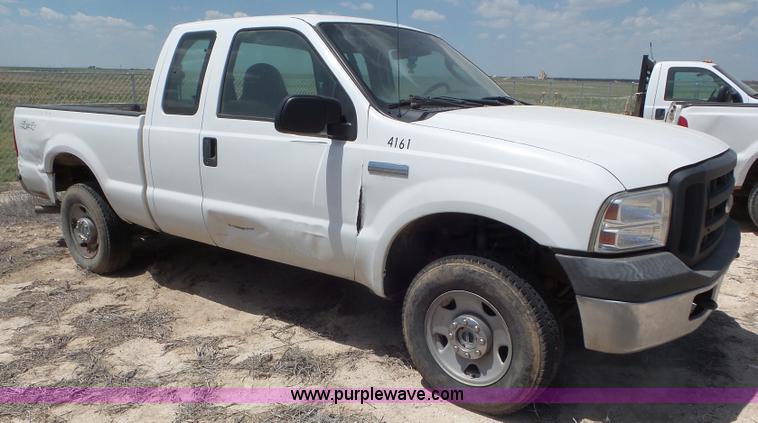 image for item CC9870 2006 Ford F250 Super Duty SuperCab pickup truck