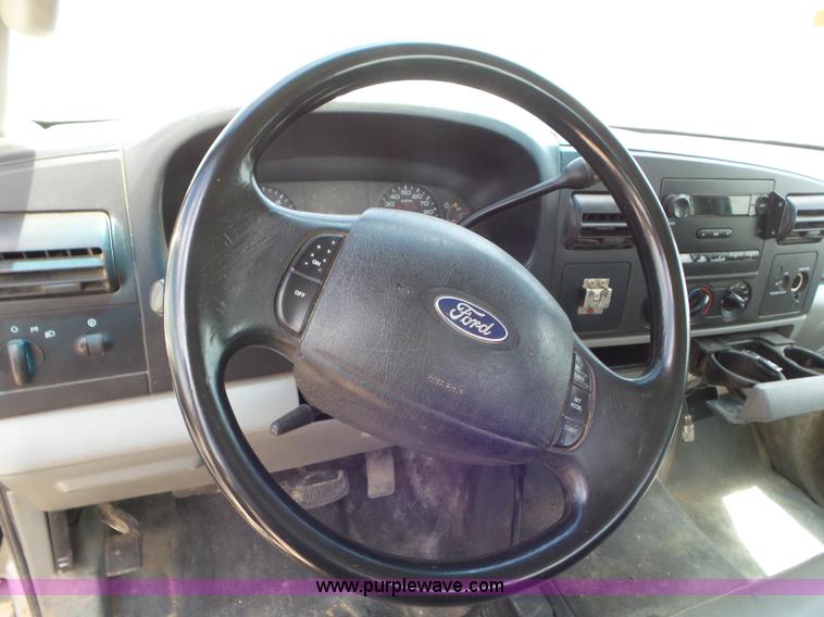 image for item CC9870 2006 Ford F250 Super Duty SuperCab pickup truck