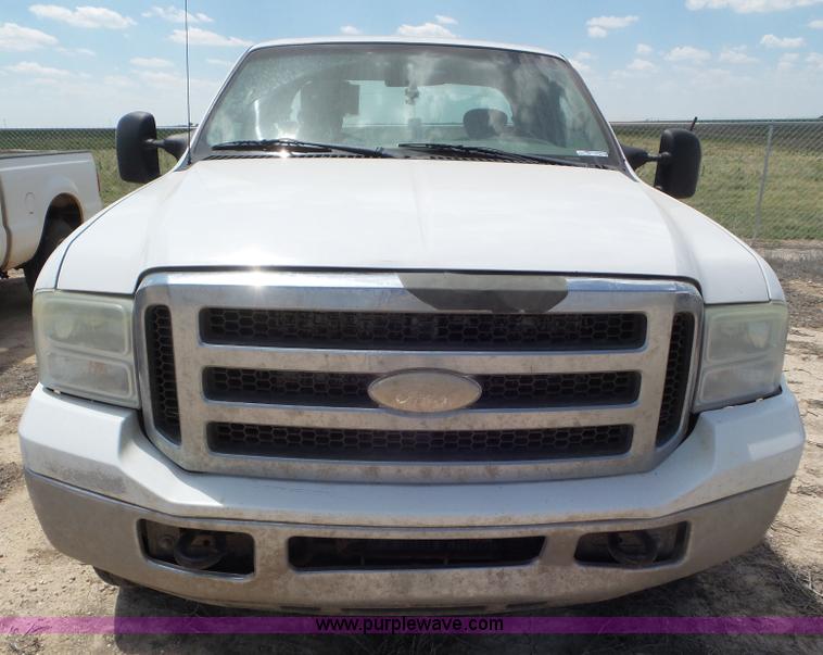 image for item CC9871 2005 Ford F250 Super Duty SuperCab pickup truck
