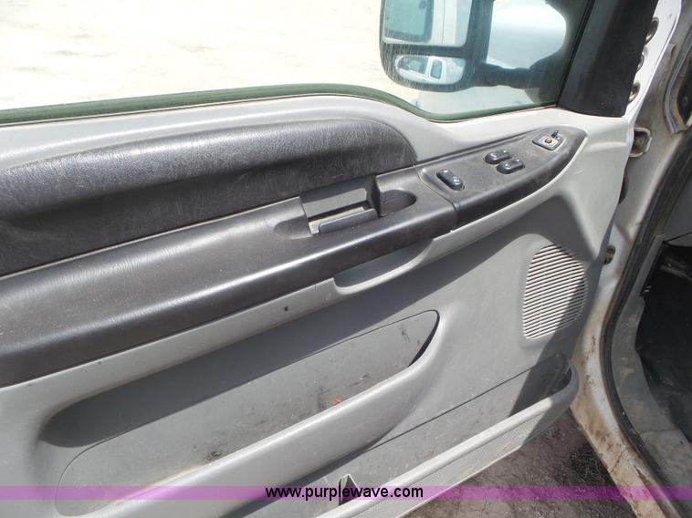 image for item CC9871 2005 Ford F250 Super Duty SuperCab pickup truck