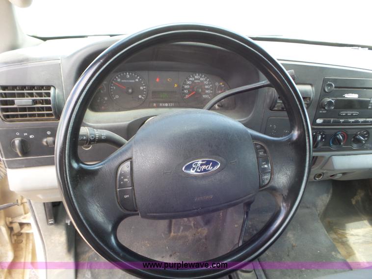 image for item CC9871 2005 Ford F250 Super Duty SuperCab pickup truck