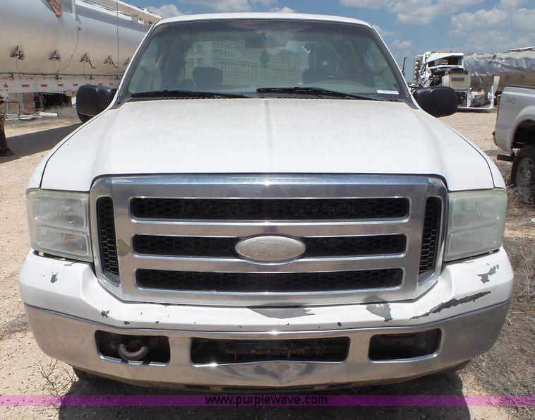 image for item CC9872 2005 Ford F250 Super Duty SuperCab pickup truck