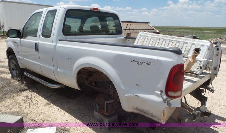image for item CC9872 2005 Ford F250 Super Duty SuperCab pickup truck