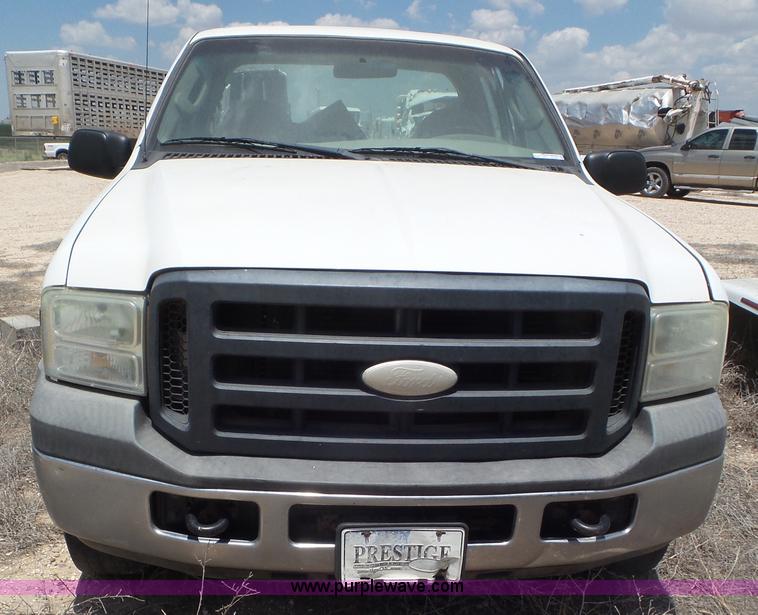 image for item CC9873 2006 Ford F250 Super Duty SuperCab pickup truck