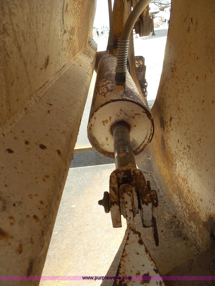 image for item CC9874 1974 Load King bottom dump trailer