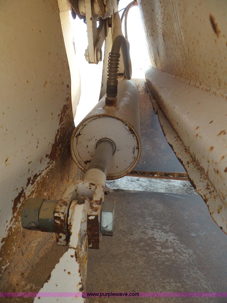 image for item CC9874 1974 Load King bottom dump trailer