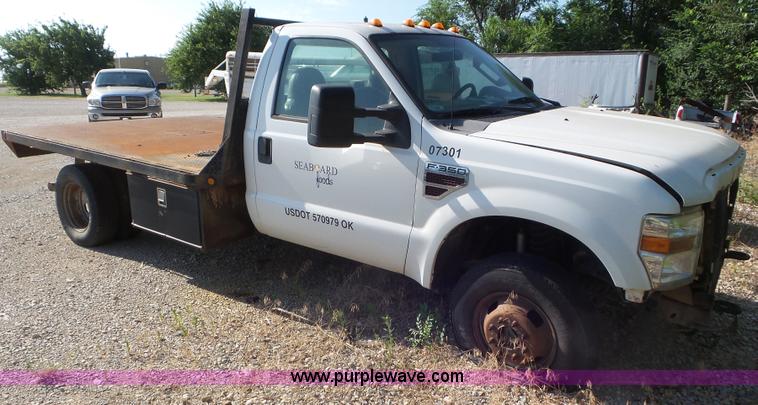 image for item CC9878 2008 Ford F350 Super Duty flatbed truck