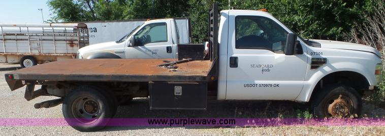 image for item CC9878 2008 Ford F350 Super Duty flatbed truck