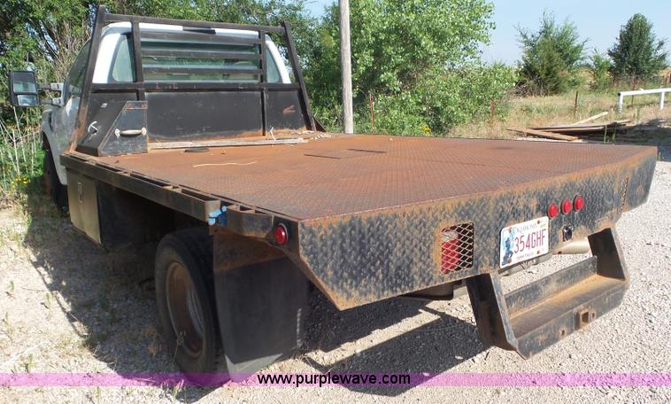 image for item CC9878 2008 Ford F350 Super Duty flatbed truck