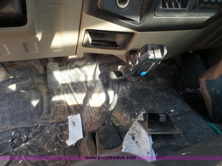 image for item CC9878 2008 Ford F350 Super Duty flatbed truck