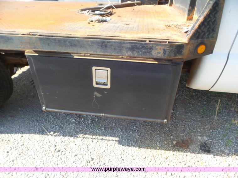 image for item CC9878 2008 Ford F350 Super Duty flatbed truck