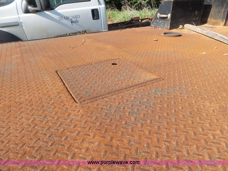 image for item CC9878 2008 Ford F350 Super Duty flatbed truck