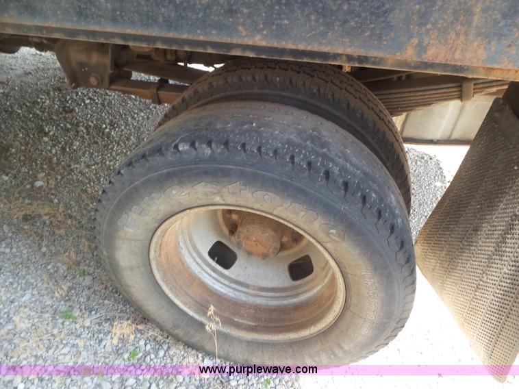 image for item CC9878 2008 Ford F350 Super Duty flatbed truck