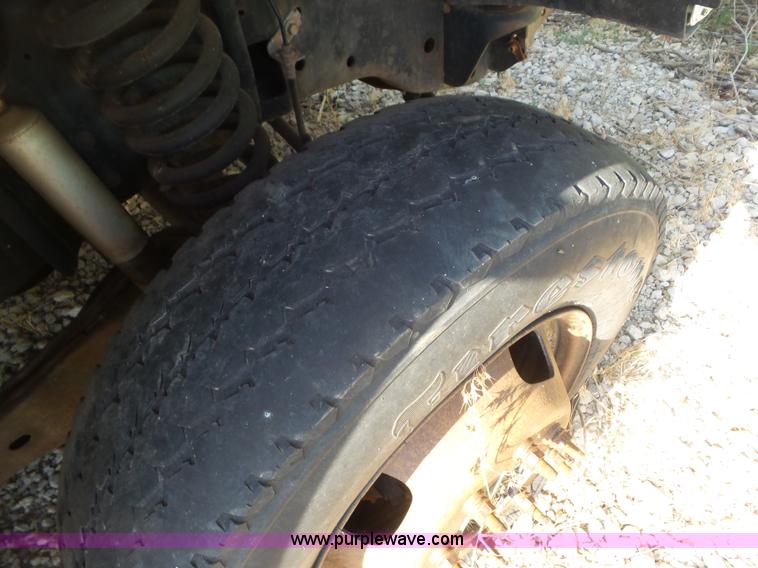 image for item CC9878 2008 Ford F350 Super Duty flatbed truck