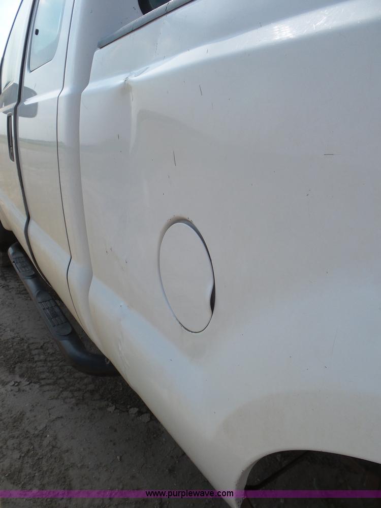 image for item CC9882 2006 Ford F250 Super Duty SuperCab pickup truck