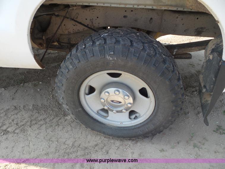 image for item CC9882 2006 Ford F250 Super Duty SuperCab pickup truck