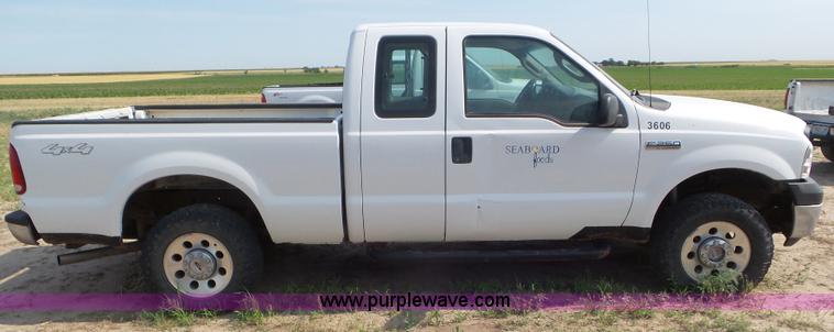 image for item CC9883 2007 Ford F250 Super Duty SuperCab pickup truck