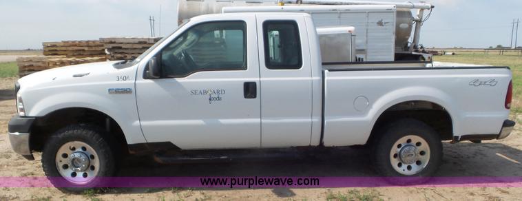 image for item CC9883 2007 Ford F250 Super Duty SuperCab pickup truck