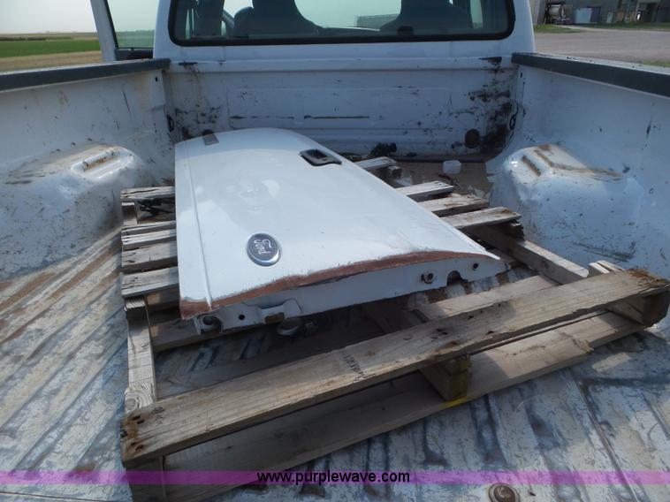 image for item CC9884 2005 Ford F250 Super Duty SuperCab pickup truck