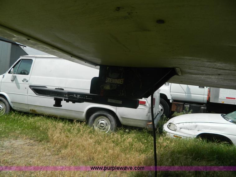 image for item D6172 1996 Damon Escaper camper