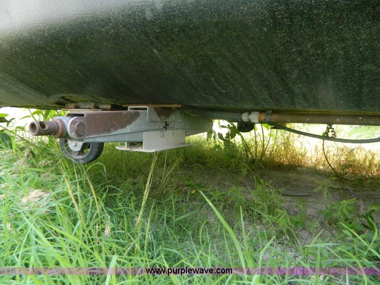 image for item D6172 1996 Damon Escaper camper