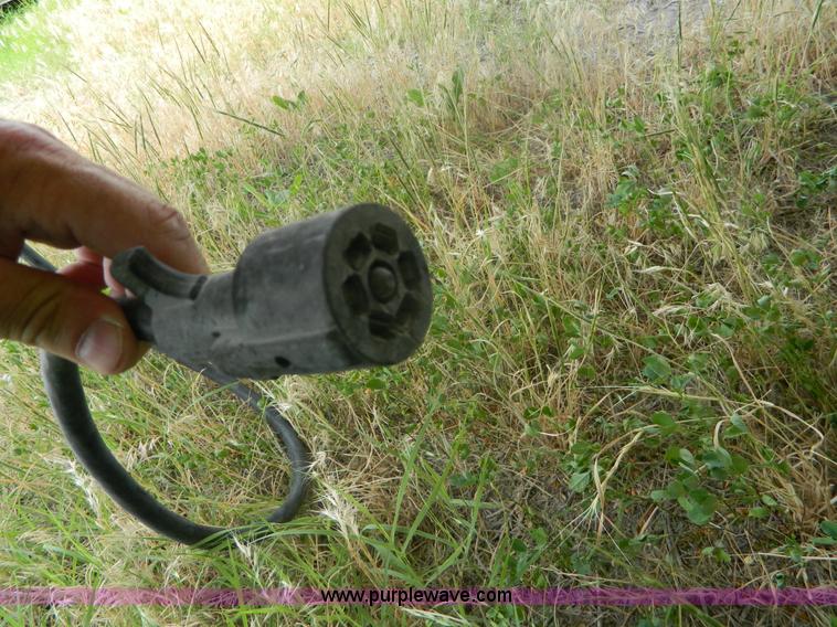 image for item D6172 1996 Damon Escaper camper