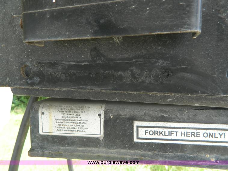 image for item D6172 1996 Damon Escaper camper