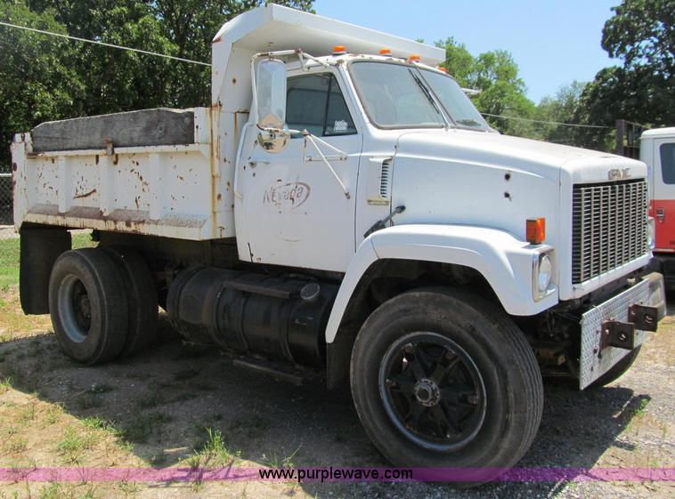 image for item J2662 1984 GMC Brigadier dump truck