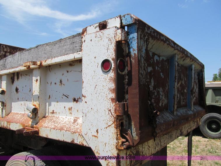 image for item J2662 1984 GMC Brigadier dump truck