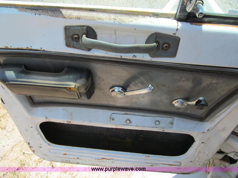 image for item J2662 1984 GMC Brigadier dump truck