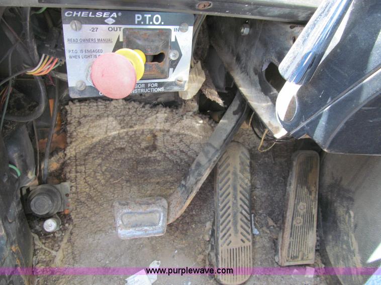 image for item J2662 1984 GMC Brigadier dump truck
