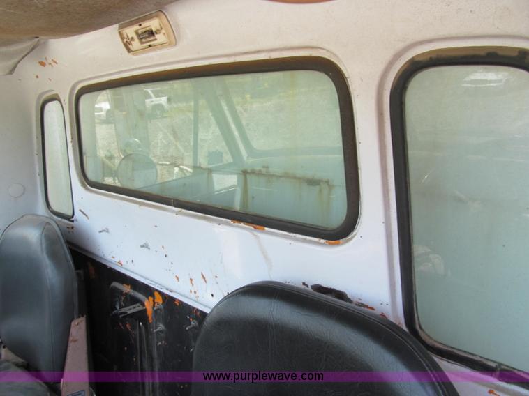 image for item J2662 1984 GMC Brigadier dump truck