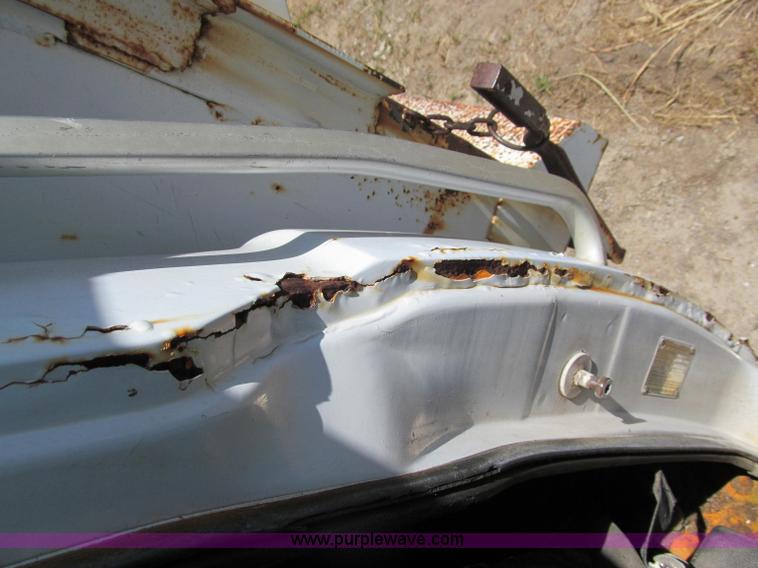 image for item J2662 1984 GMC Brigadier dump truck