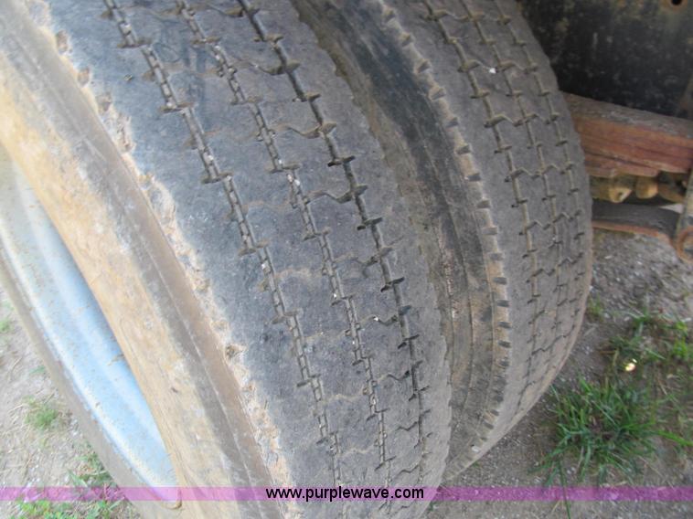 image for item J2662 1984 GMC Brigadier dump truck