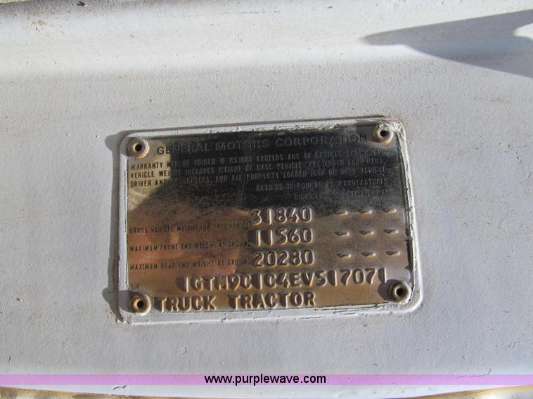 image for item J2662 1984 GMC Brigadier dump truck