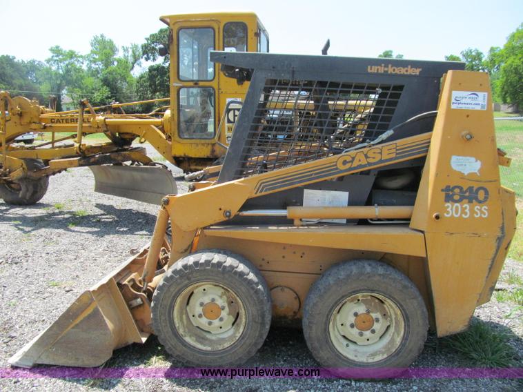 image for item J2668 1996 Case 1840 skid steer